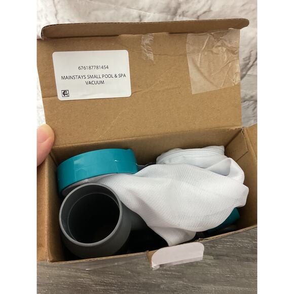 NWT Small Pool & Spa Vacuum Flexible Sides Adjust to Angles - Picture 4 of 6